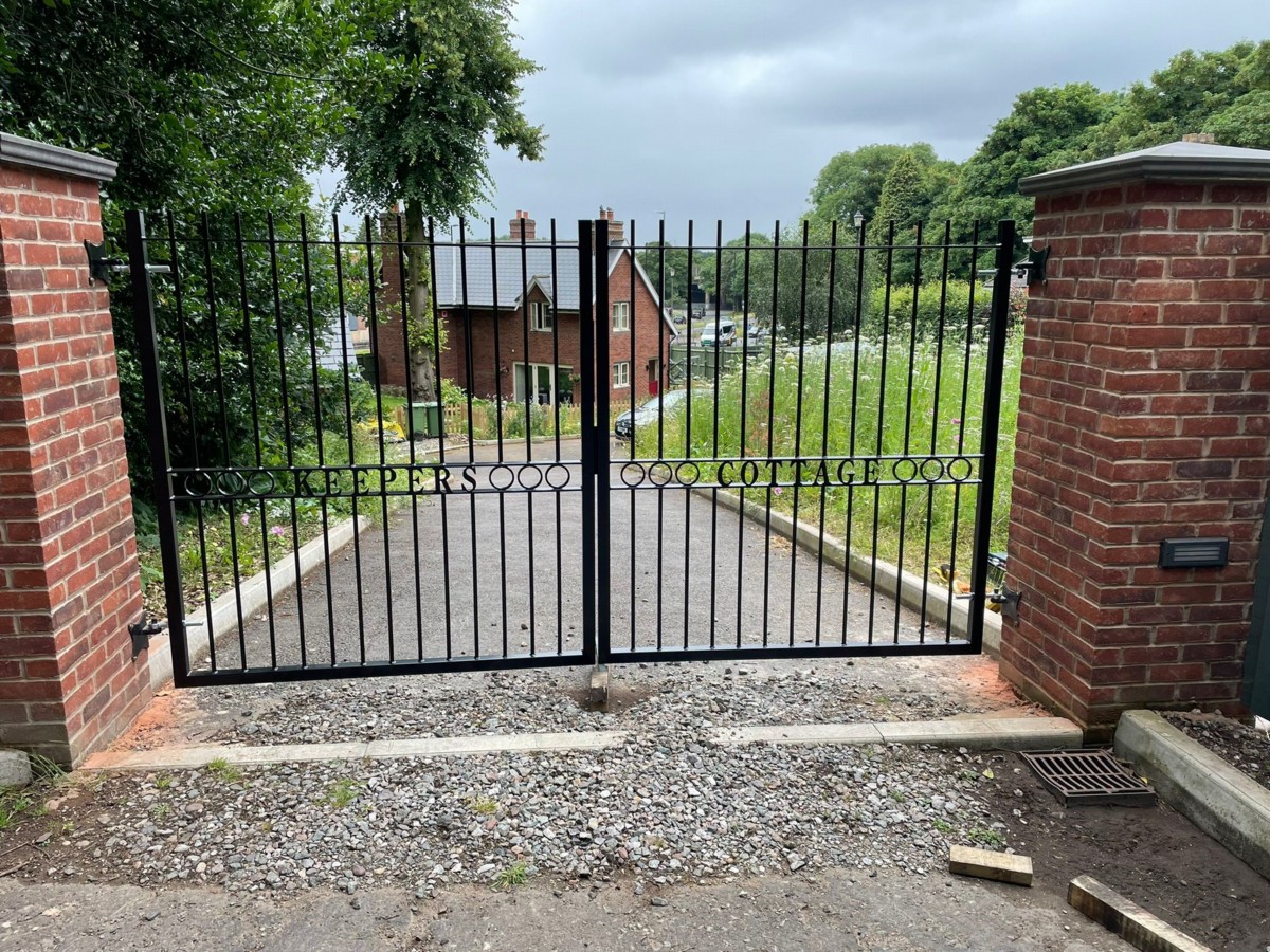 Keepers Cottage Gate - Installed